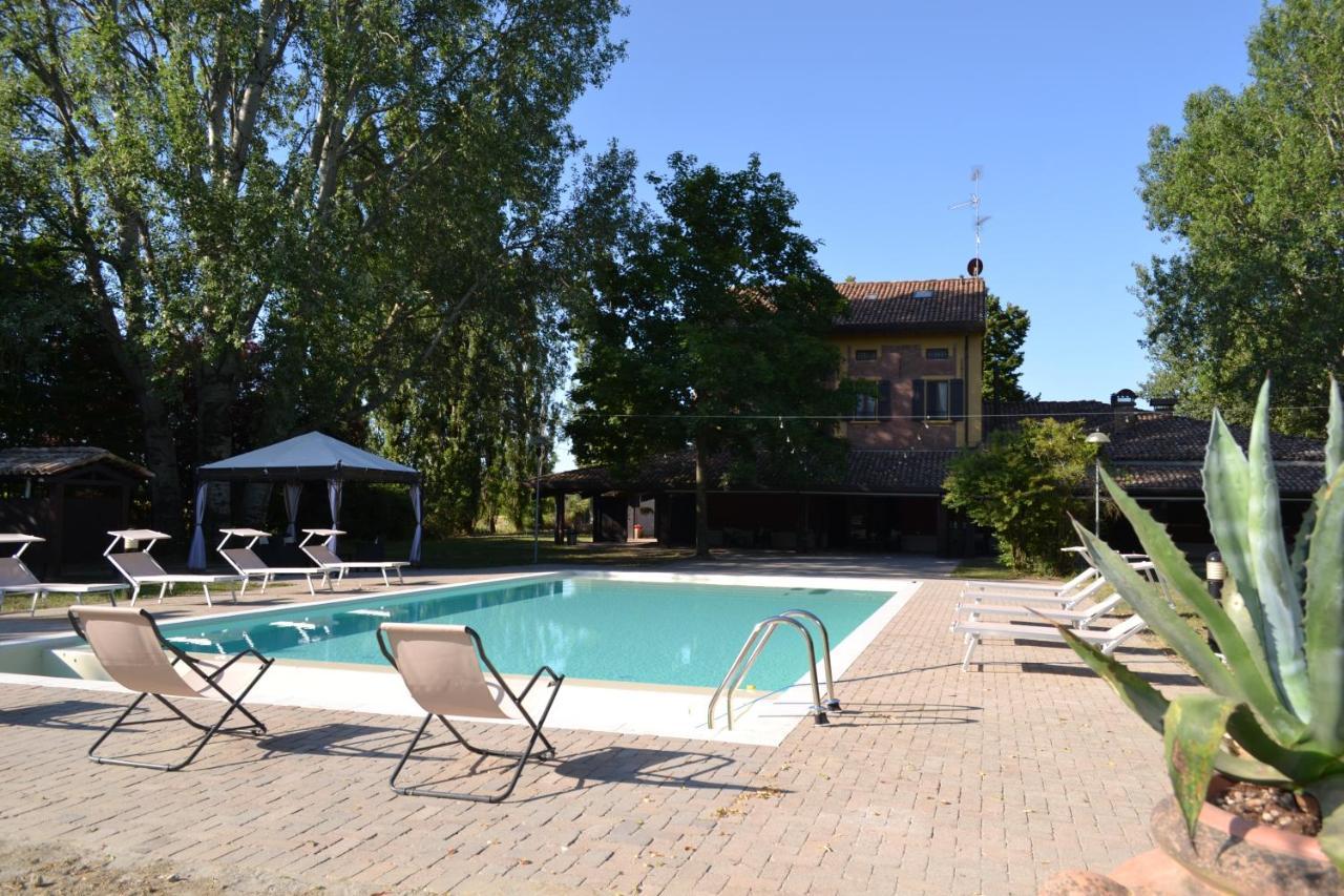 La Locanda Nel Frutteto Rovereto sulla Secchia Luaran gambar